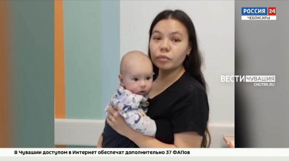 В Чувашии врачи спасли малыша со 100% поражения легких
