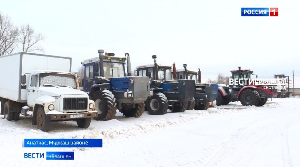 Ӗҫе ҫӑмӑллатнипе пӗрлех тыр-пул тухӑҫлӑхне ӳстернӗ