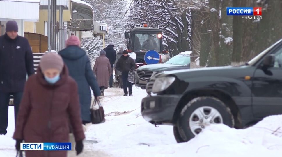 Чебоксарцы недовольны качеством уборки снега, несмотря на технику на городских улицах