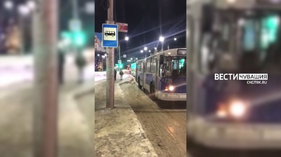 В Северо-Западном районе Чебоксар встали троллейбусы