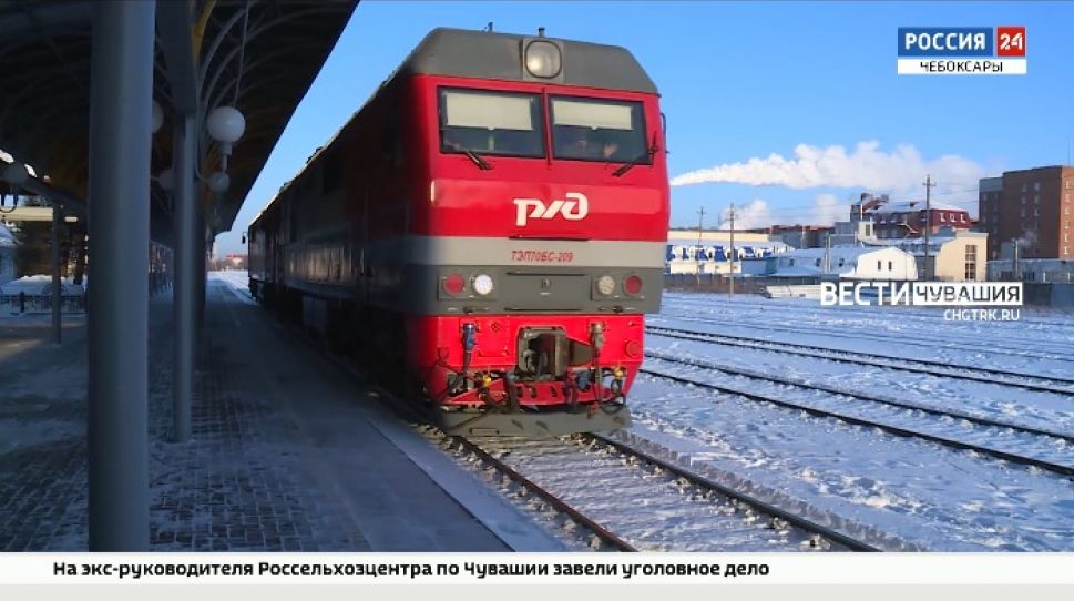 Благодаря "Ёлке желаний" 7-летний Ярослав из Чувашии смог почувствовать себя машинистом поезда