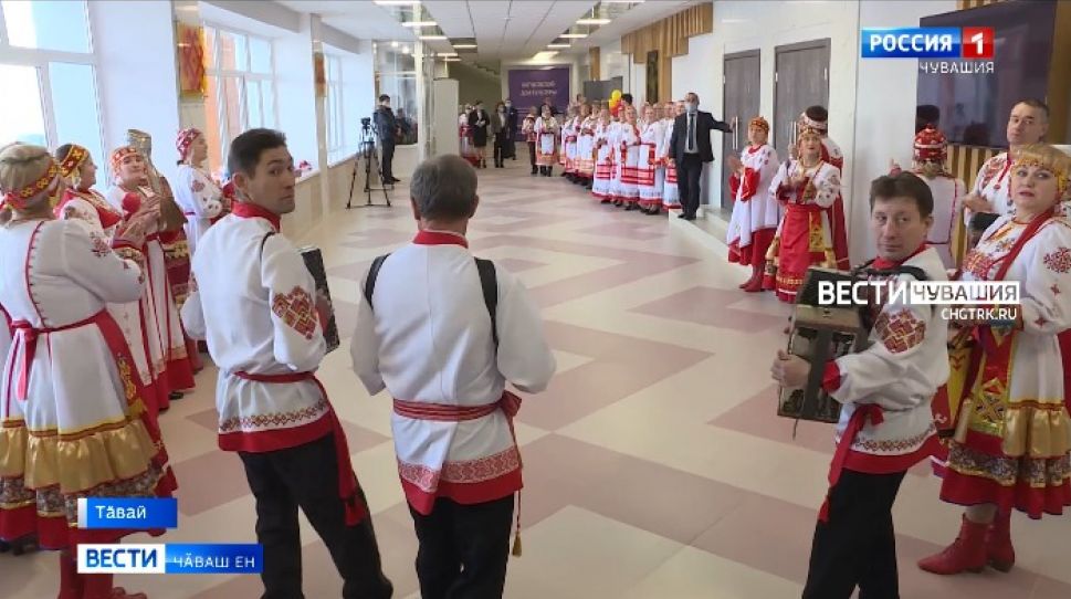 Тӑвайӗнче тӗплӗ юсав хыҫҫӑн "культура вучахӗ" ялкӑшма пуҫларӗ 