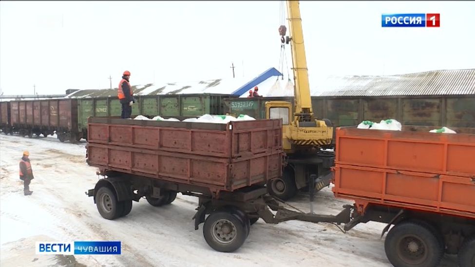 Аграриям Чувашии с опережением графика поставят 6,5 тысяч тонн минеральных удобрений