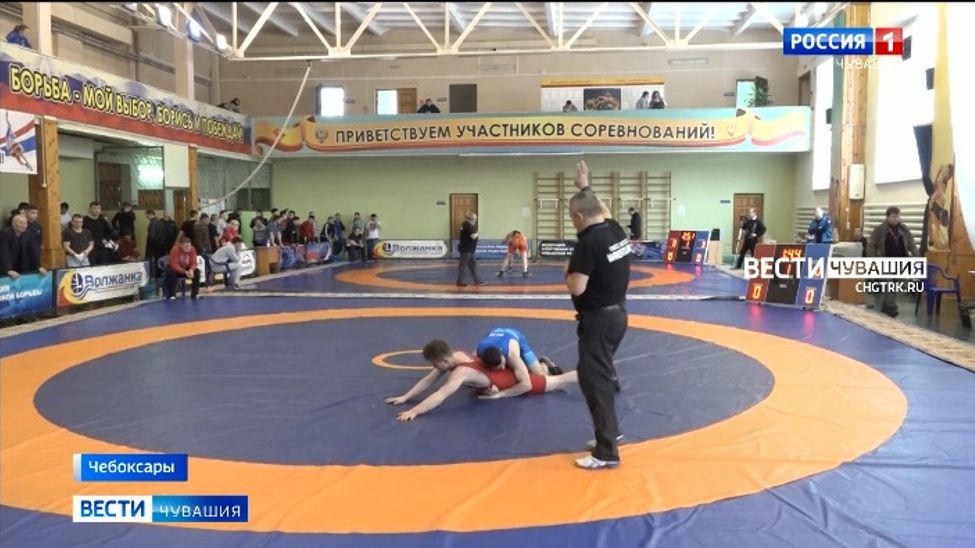 В Чебоксарах определили лучших в республике борцов вольного стиля
