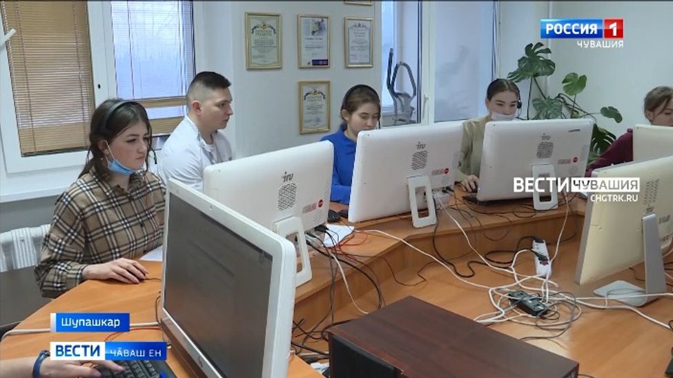 Республикӑри инкеклӗ медицина тата васкавлӑ пулӑшу центрӗн ӗҫ-хӗлне пулас тухтӑрсене явӑҫтарнӑ