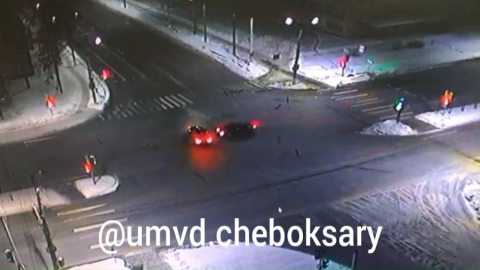 В Чебоксарах в результате ДТП пострадали двое человек