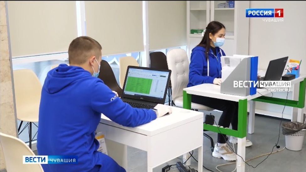 Беженцам из Донбасса в Чувашии окажут помощь волонтеры и рядовые жители республики 