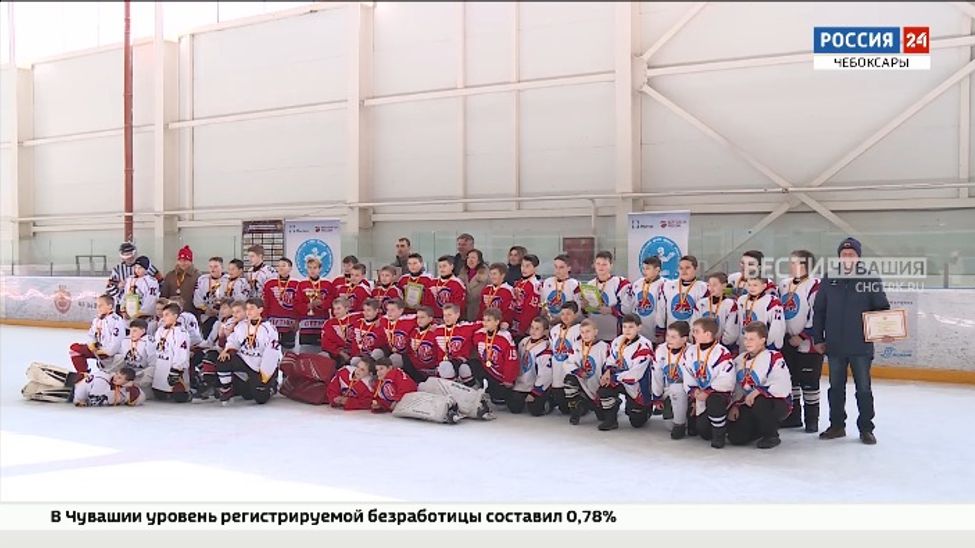 «Золотая шайба»: В «Чебоксары-Арена» прошел турнир между  новочебоксарским «Спутником» и чебоксарской «Скалой»