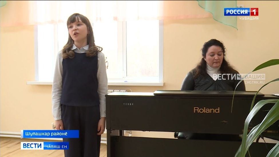 Пултаруллӑ ачасене каллех пӗр сцена ҫине пухать