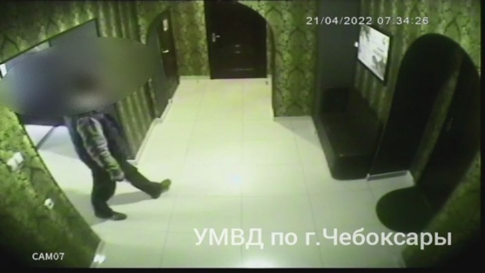 В Чебоксарах мужчина напал с ножом на малознакомого,  не угостившего его шаурмой