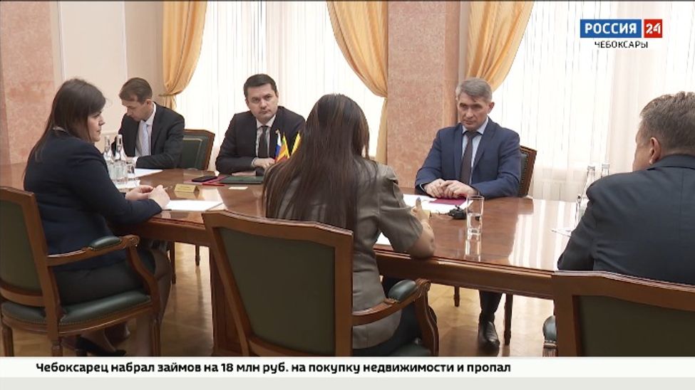 Глава Чувашии встретился послом Шри-Ланки Джанитой Лиянаге