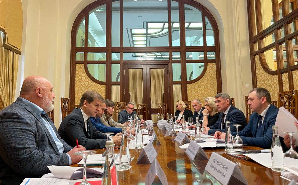 От московского Кремля до мемориала «Строителям безмолвных рубежей» пройдет эстафета Вечного огня