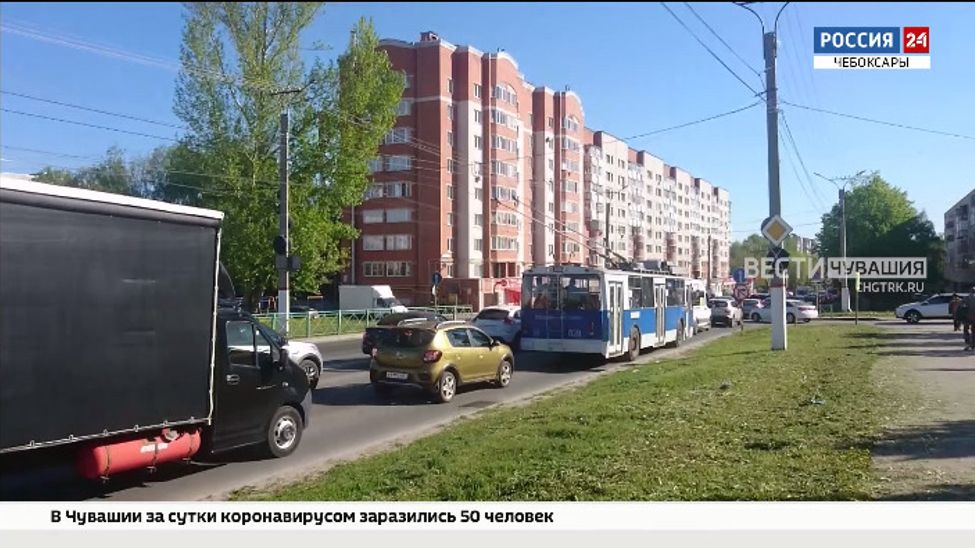 Из-за перекрытия Гражданской жители юго-западного района Чебоксар столкнулись с гигантскими пробками