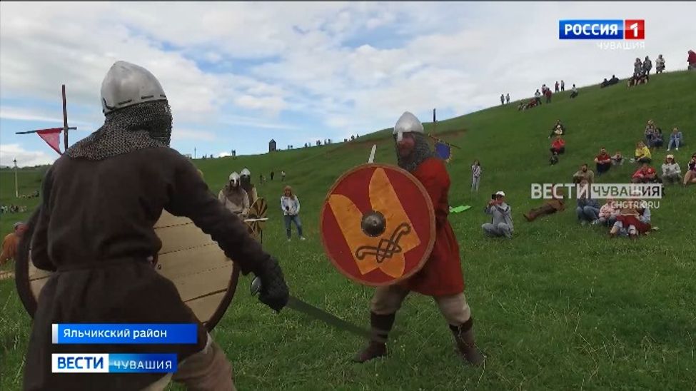 В Яльчикском районе развернул средневековый лагерь фестиваль реконструкторов «Тени наших предков»