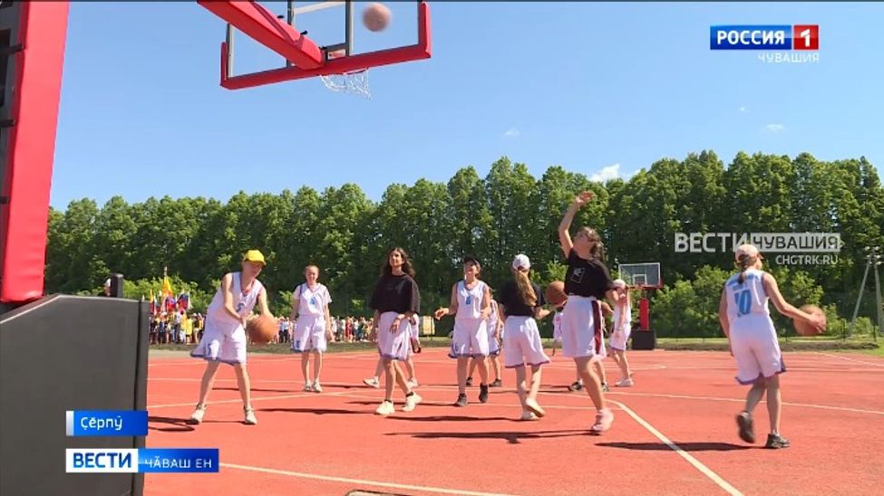 Ачасем те, аслисем те сывлӑха ҫирӗплетӗҫ