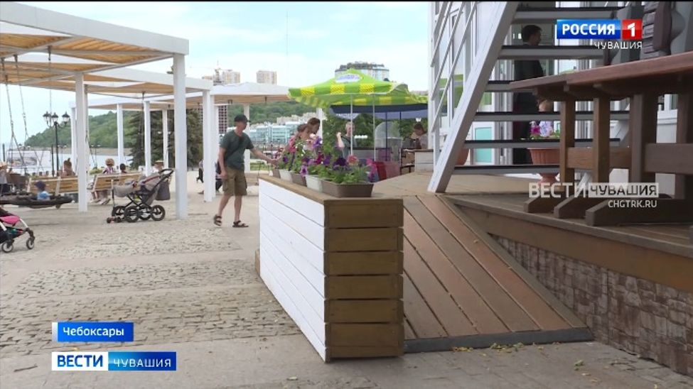 В Чебоксарах проверили кафе на соблюдение условий для инвалидов 