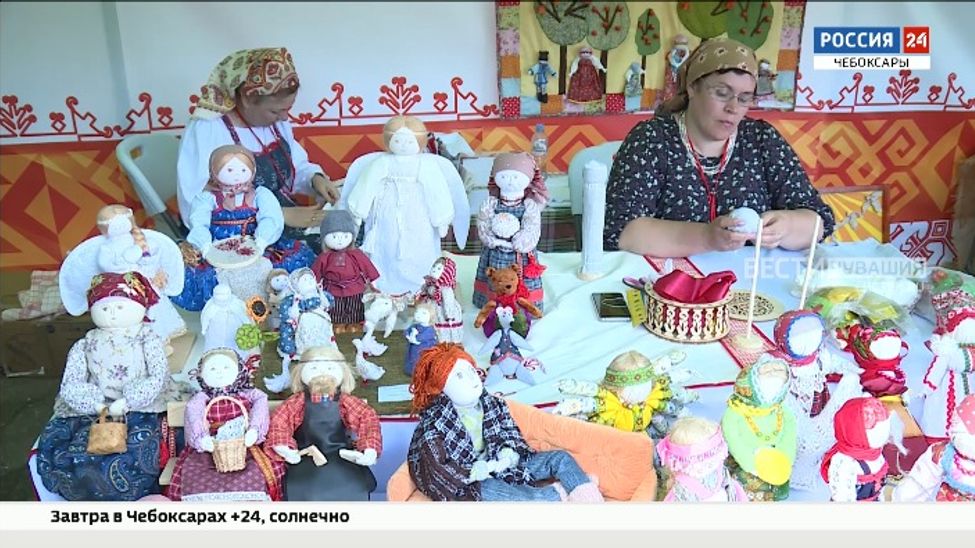 В Чебоксарах в 20-й раз проходит Всероссийский конкурс "Русь мастеровая"