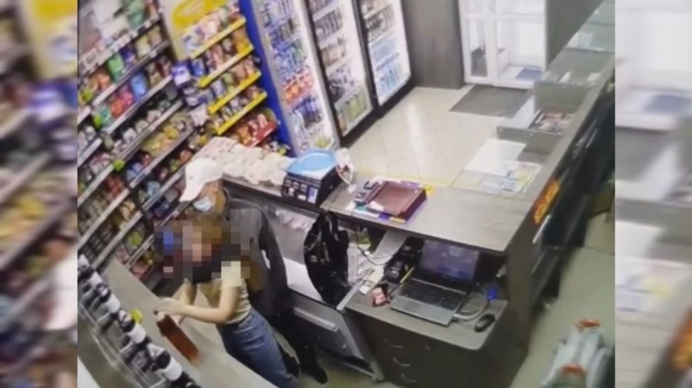 Чувашские полицейские задержали "по горячим следам" парня, напавшего на продавщицу 