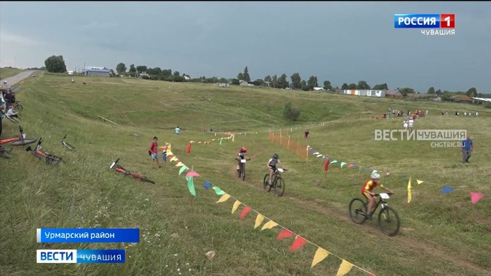 В Чувашии почти 200 гонщиков разыграли награды Всероссийского турнира памяти Алексея Трофимова по маунтинбайку 