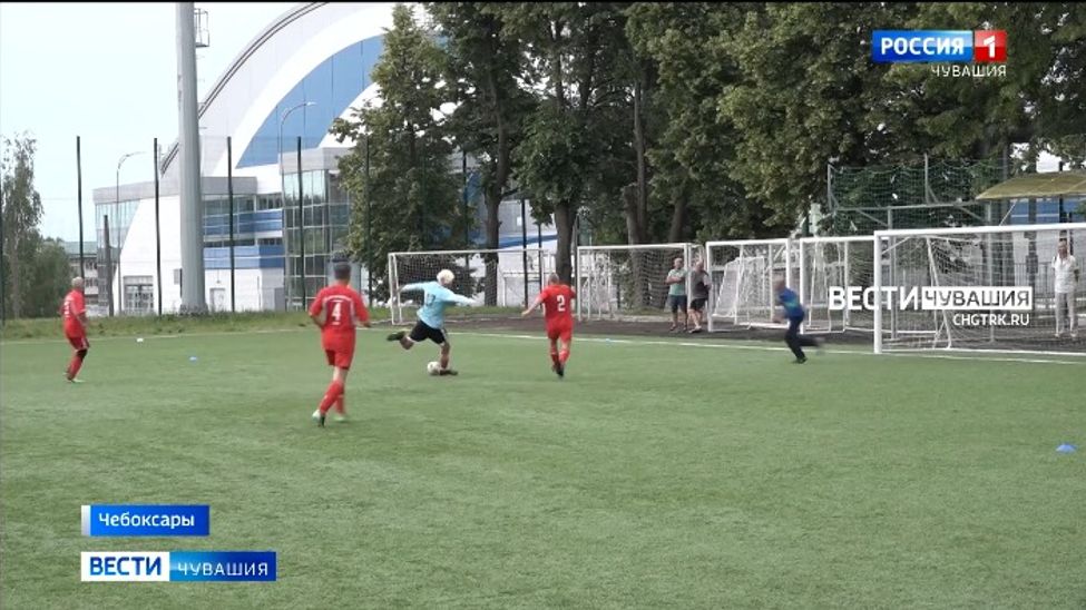 В Чебоксарах ветераны футбола определили лучший клуб Приволжья 