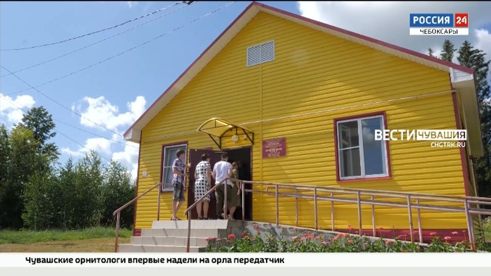 Сенатор от Чувашии проверил оснащение ФАПов в районах республики