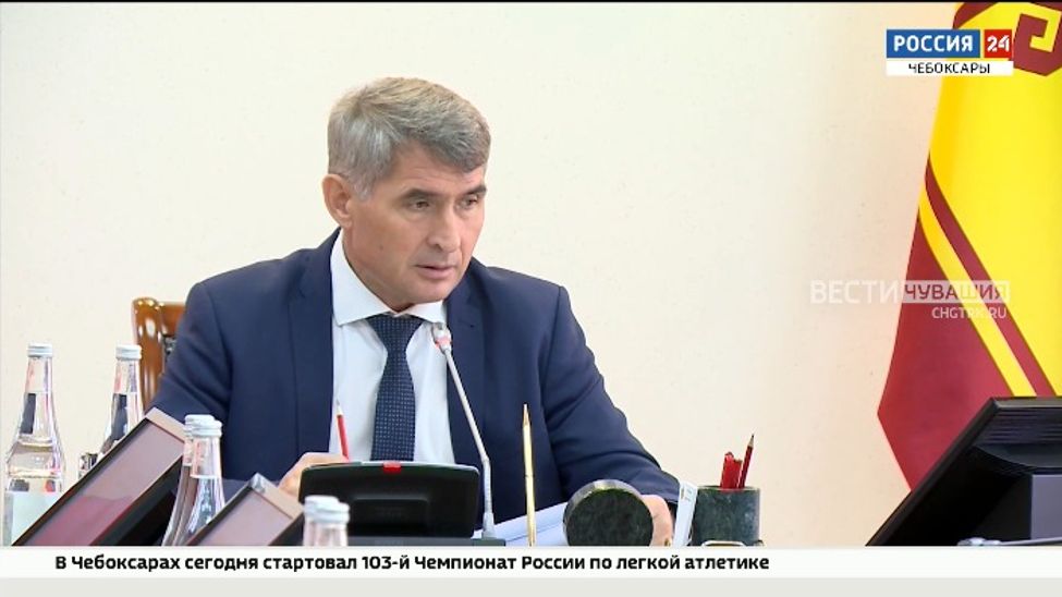 Олег Николаев недоволен темпами выполнения работ по ремонту школ 