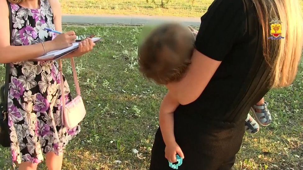 В Чебоксарах женщина оставила своего 11-месячного ребенка пьяной подруге, а та пропала 