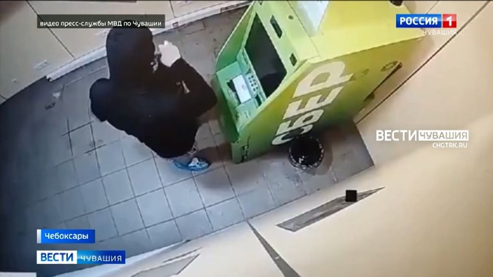В Чувашии задержали жителя Коми, пытавшегося взломать банкомат