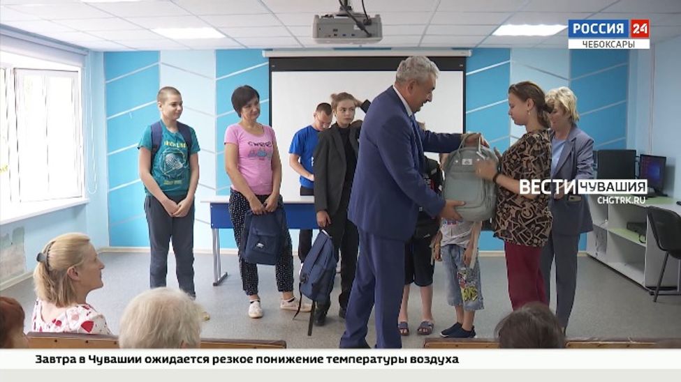В преддверии Дня знаний в Чувашии проводится акция "Собери ребенка в школу"