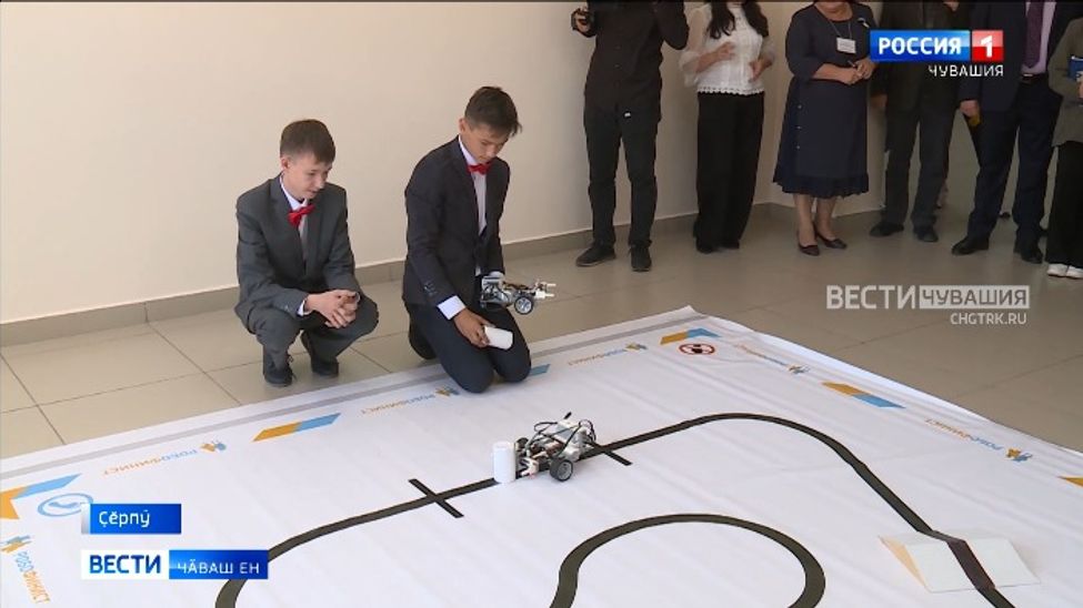 Шкул саккинченех тӗрлӗ специальноҫ алла илеҫҫӗ