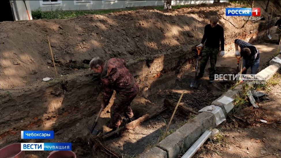Чебоксарские археологи обнаружили старинные монеты, пуговицы и ... земскую  управу