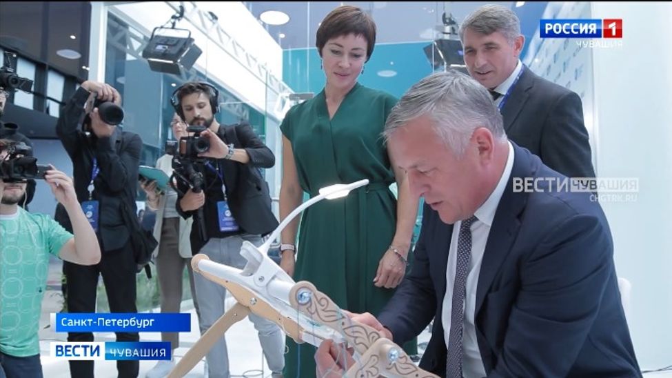 По виртуальной «Вышитой карте России» пустили «газовые нити»