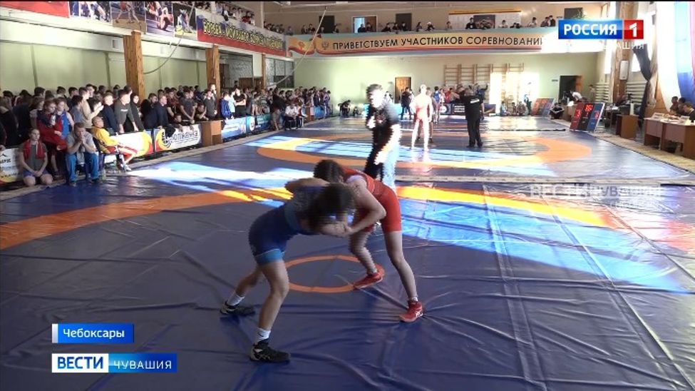 В Чувашии определили сильнейших борцов вольного стиля 