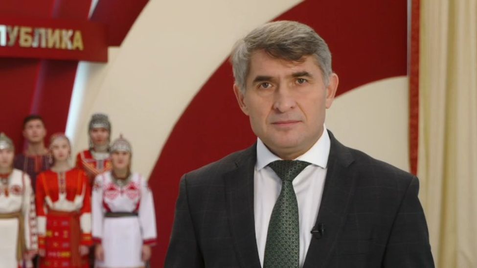 Глава Чувашии поздравляет соотечественников с Днем народного единства