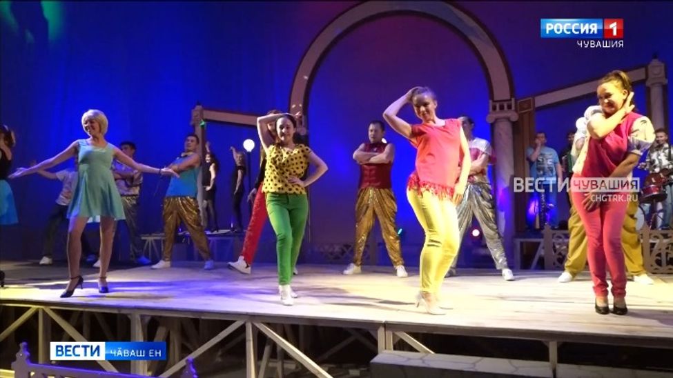 Чӑваш патшалӑх академи драма театрӗ куракансене премьерӑна йыхравлать