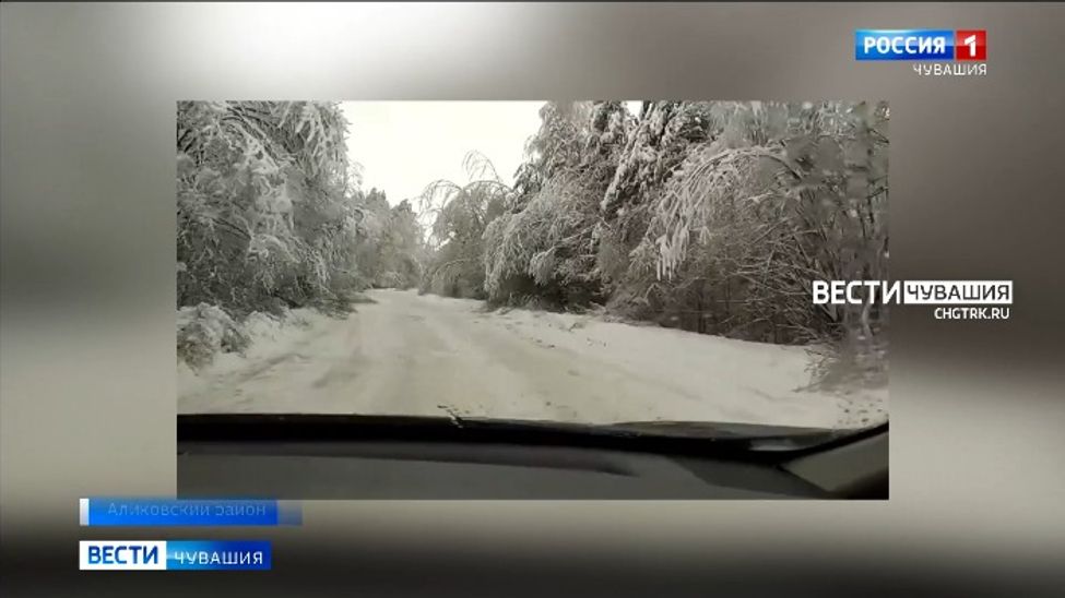 В Чувашии на уборку снега вывели порядка 600 единиц техники