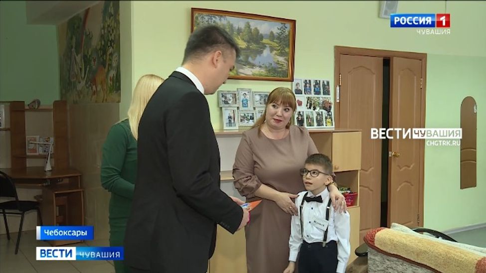 Министр образования Чувашии исполнил мечту 9-летнего Матвея