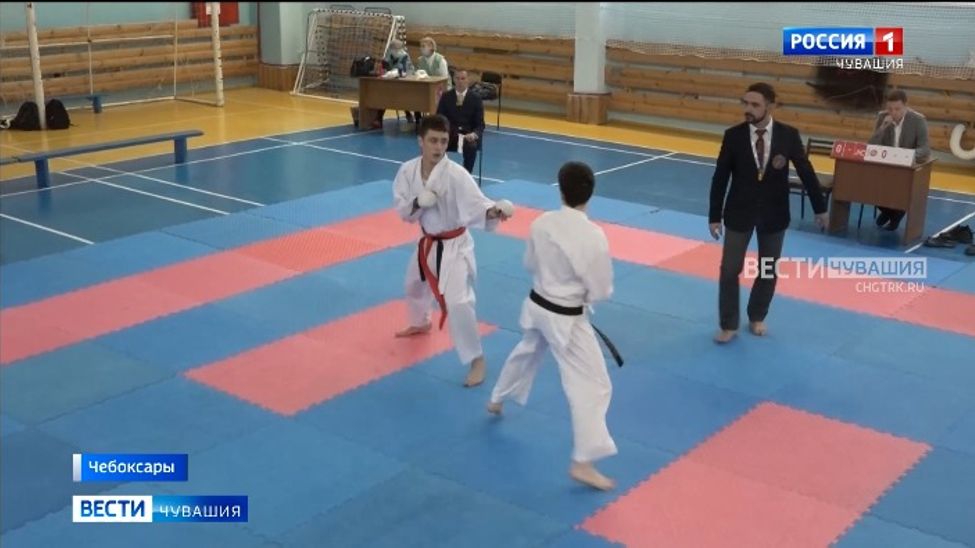 В Чувашии около 100 адептов восточного боевого единоборства поборолись за награды  республиканского турнира
