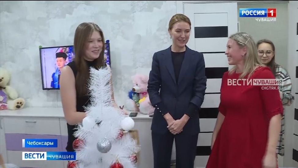 По всей стране проводится благотворительная акция "Ёлка желаний"