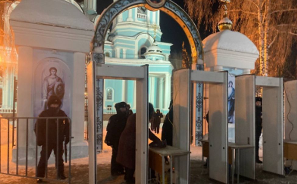 В Чувашии почти 500 полицейских следили за порядком в Сочельник