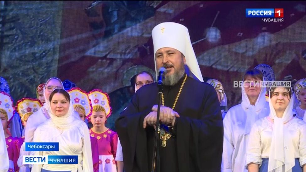 В Чувашии более 400 ребят стали гостями Рождественской елки