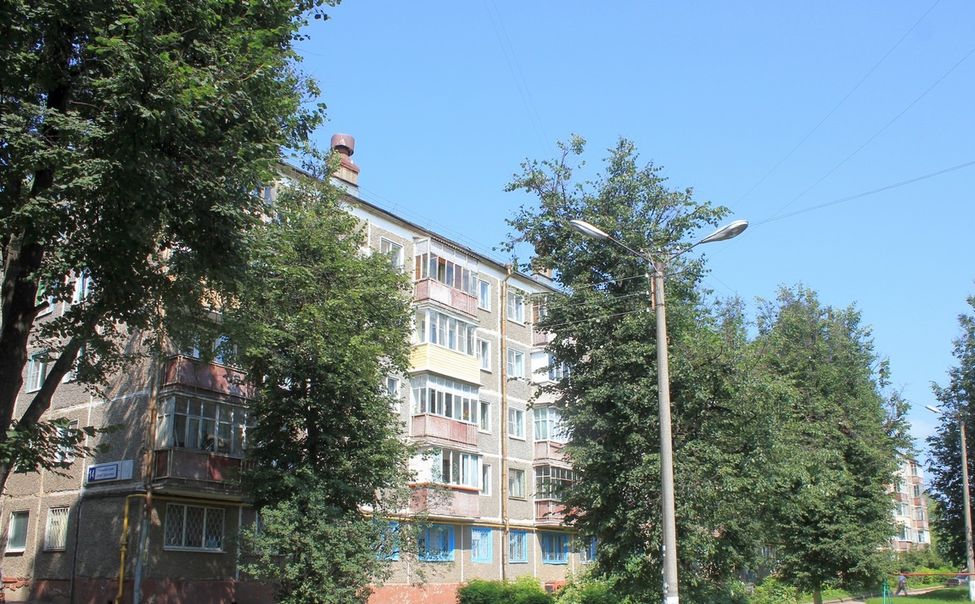 Из-за неосторожности при курении в новочебоксарской многоэтажке произошел пожар