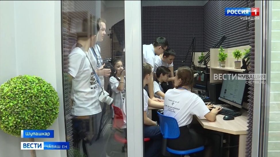 Ачасене шкулти массӑллӑ информаци хатӗрӗсен фестиваль-конкурсне йыхравлаҫҫӗ