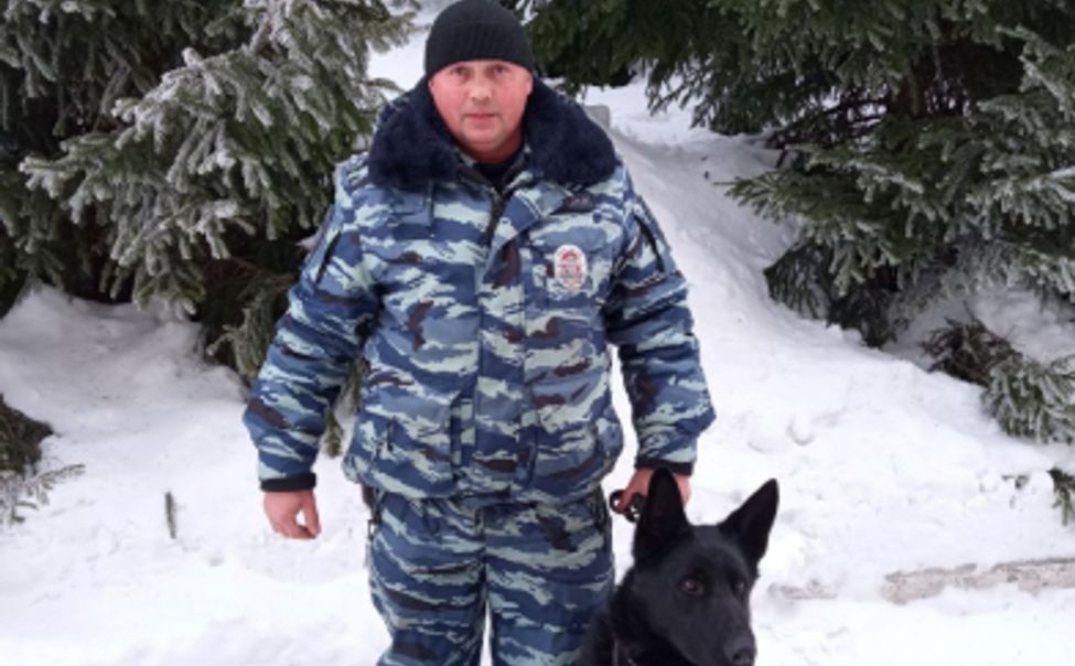 В Чувашии полицейские благодаря служебной собаке по «горячим» следам задержали двух мужчин