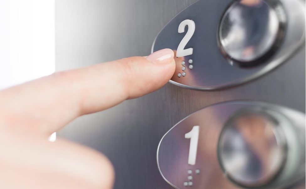 В Чувашии запустили программу по замене лифтов в МКД