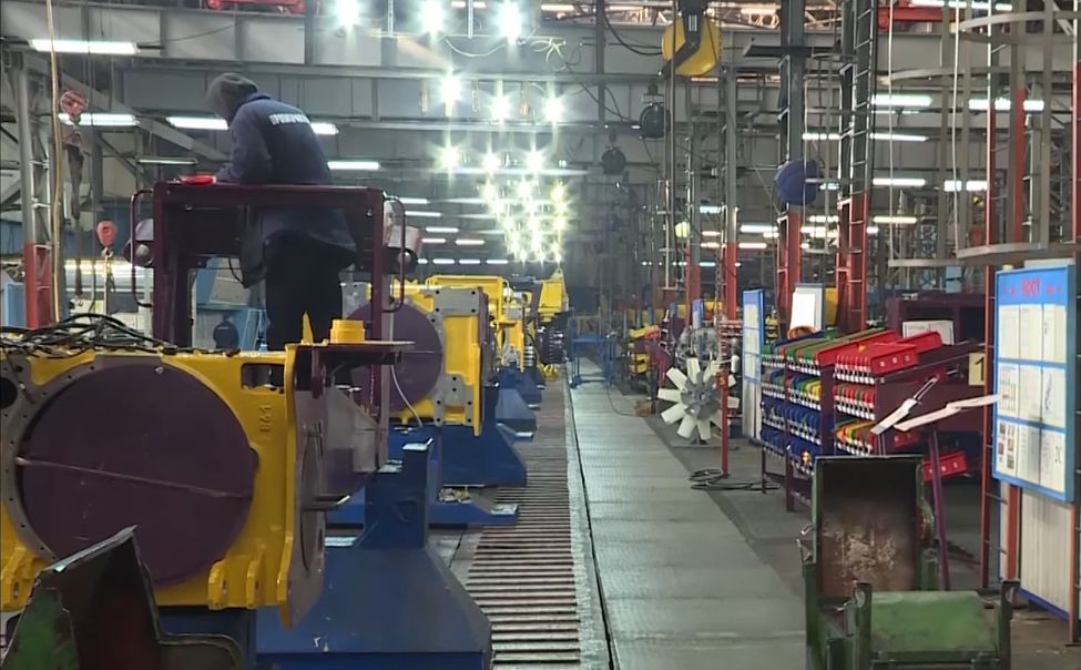 В Чувашии трудоустроено 215 человек из новых регионов России