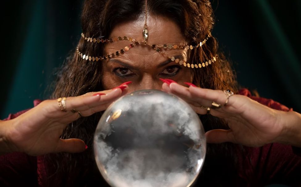 "Маг высшей категории" выманила у чебоксарца 100 тысяч рублей