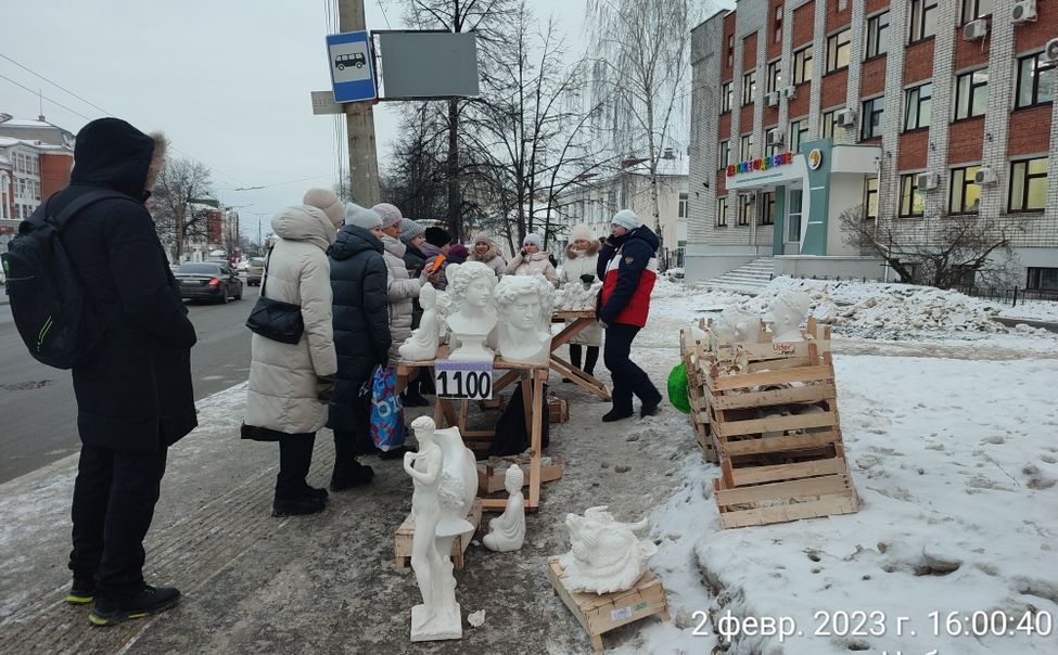 В Чебоксарах оштрафуют нелегальных торговцев гипсовыми фигурами
