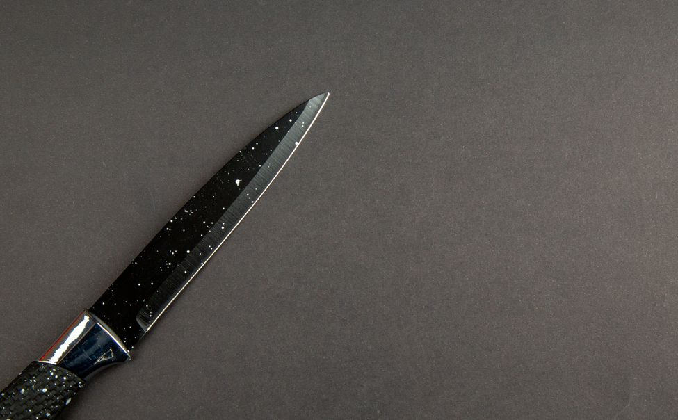 Житель Канашского округа, напавший с ножом на знакомого, отправится в колонию на 2,5 года