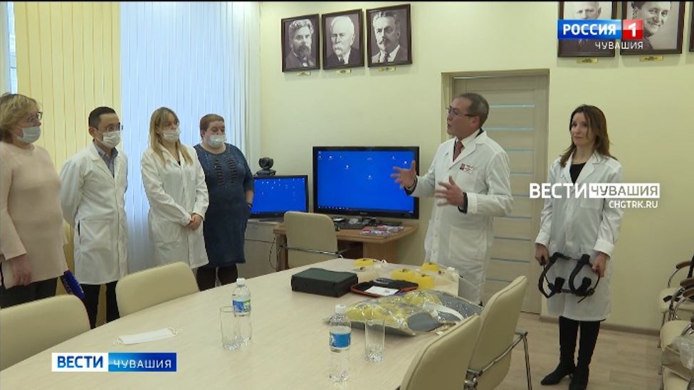 Хирург детской больницы имени Филатова провел мастер-класс в Чебоксарах